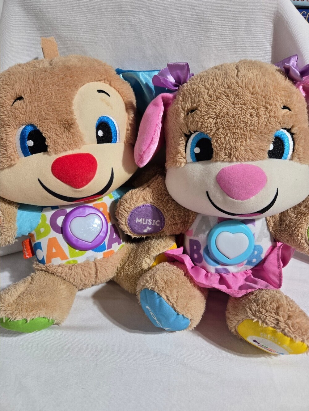 Fisher-Price Laugh & Learn Smart Stages Puppy & Sis Plush Toy Bundle Interactive